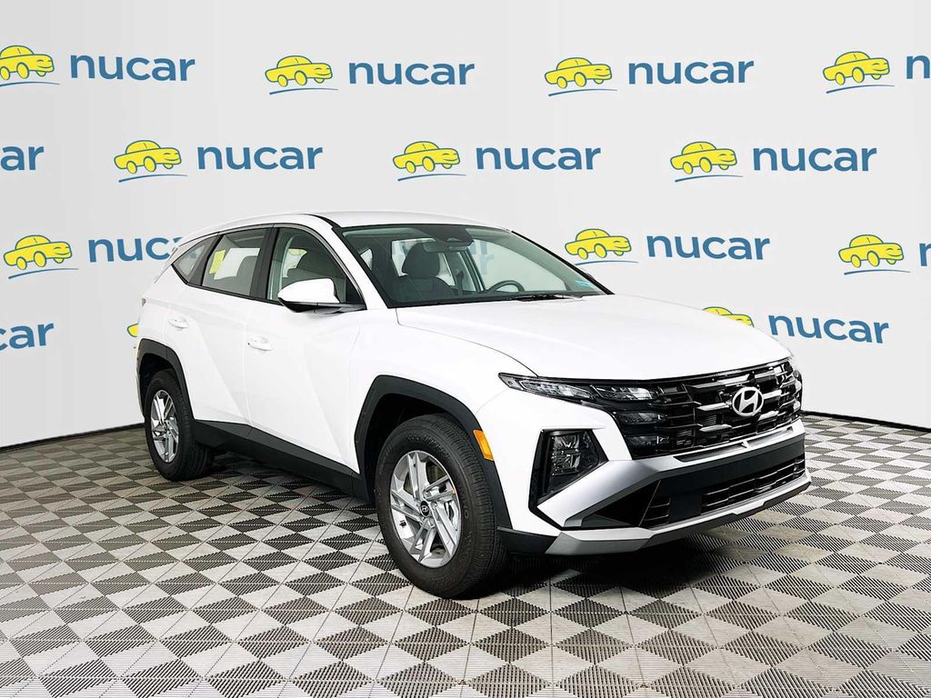 New 2026 Hyundai TUCSON SE