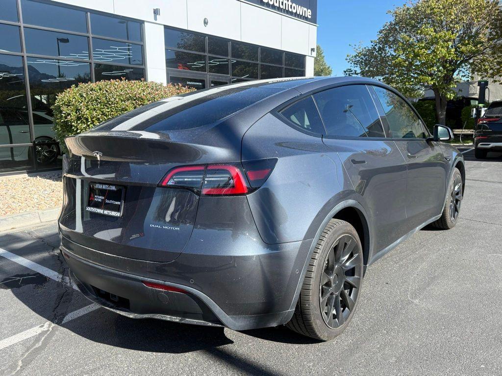 TESLA MODEL Y LONG RANGE - 7