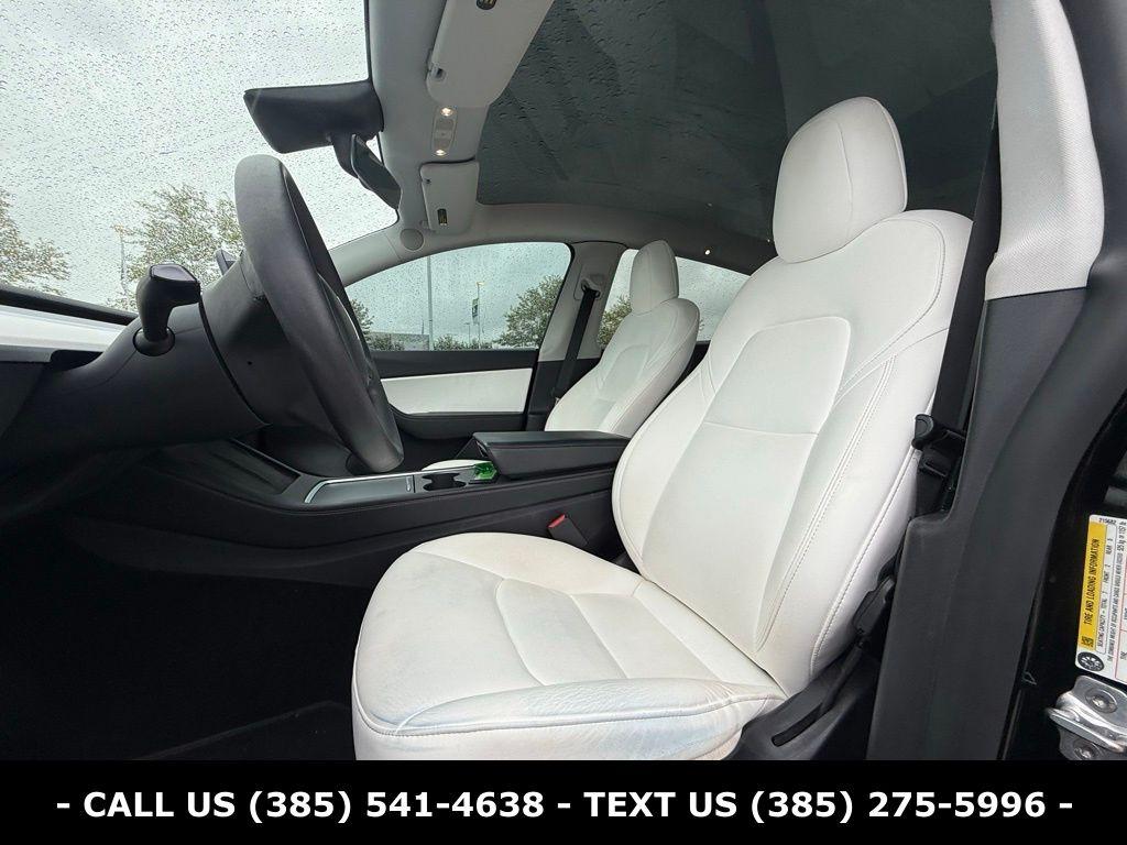 TESLA MODEL Y LONG RANGE - 10