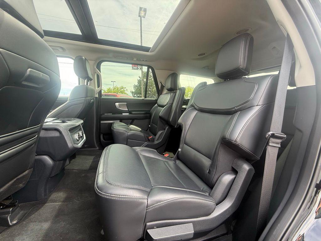 صورة مصغرة 24 لـ 2025 FORD EXPEDITION PLATINUM