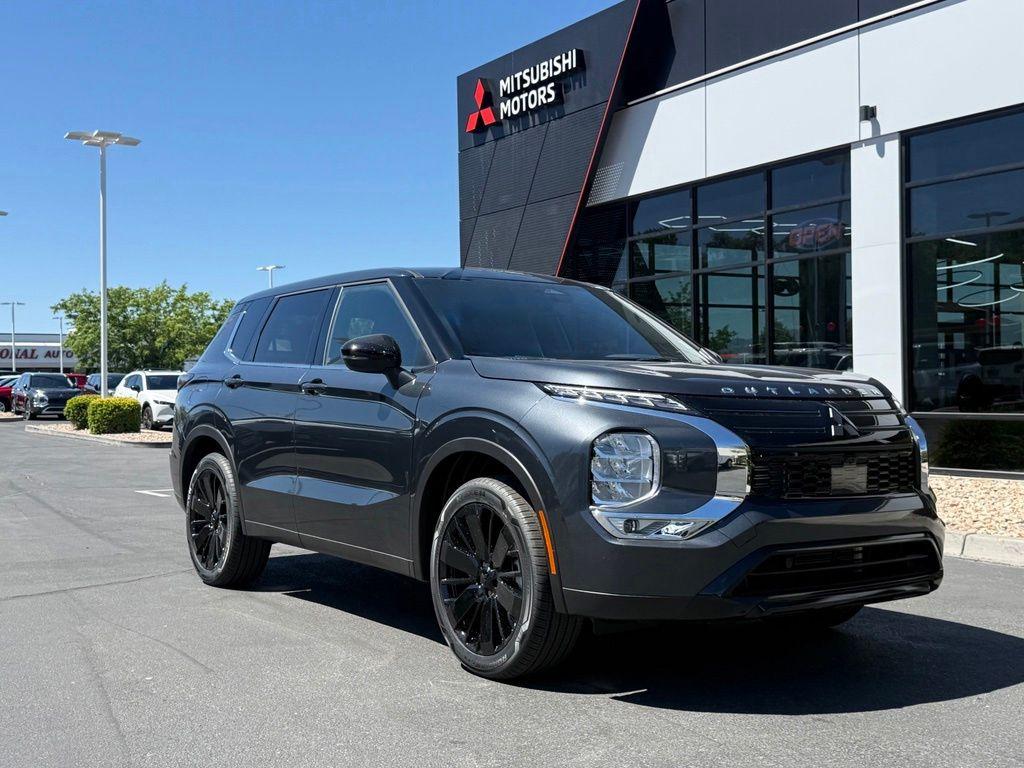 New 2026 Mitsubishi Outlander LE