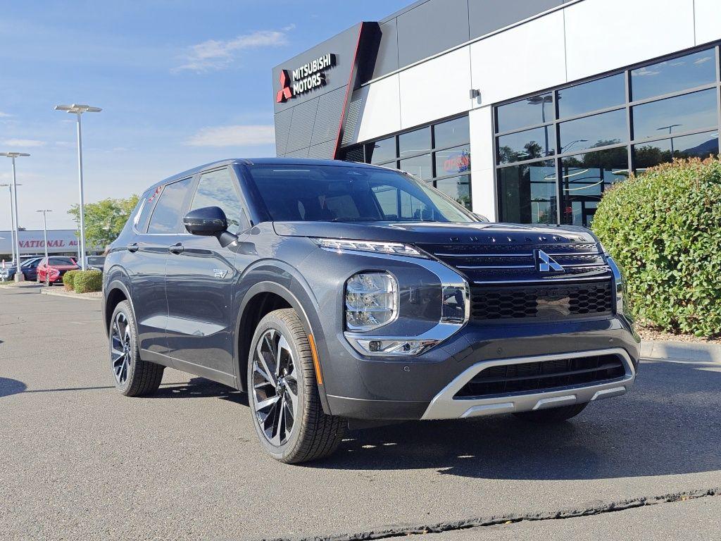 New 2025 Mitsubishi Outlander PHEV SE