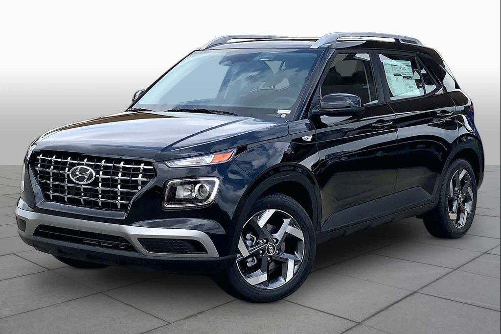 New 2026 Hyundai VENUE SEL