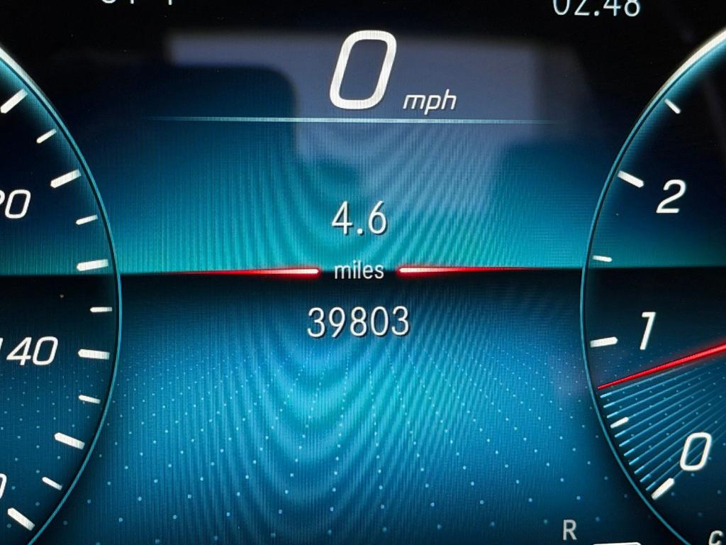 MERCEDES-BENZ E-CLASS - 3