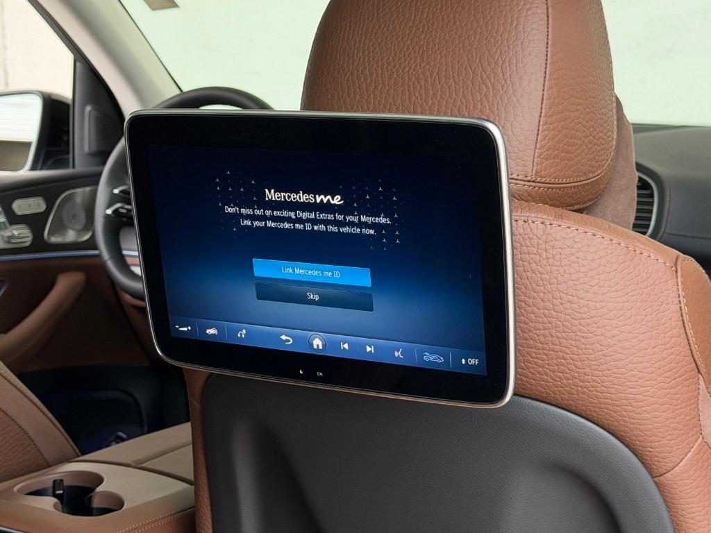 MERCEDES-BENZ GLS - 8