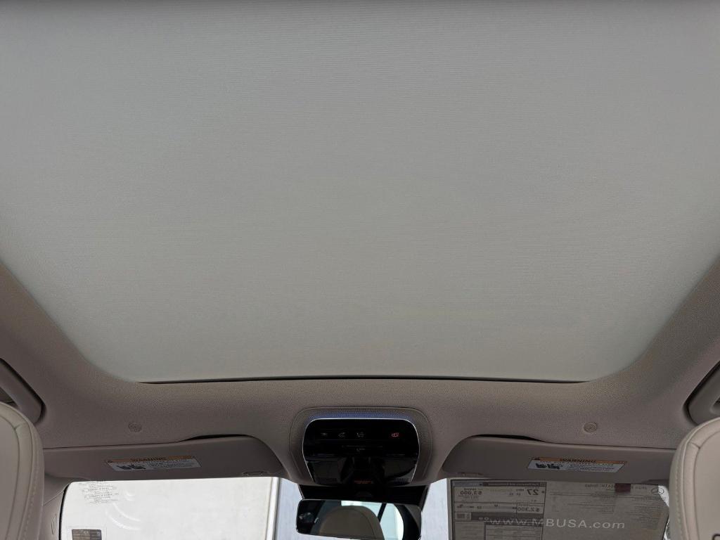 MERCEDES-BENZ E-CLASS - 8