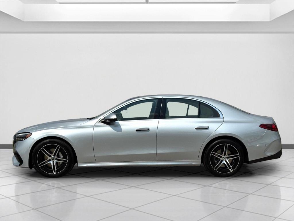 MERCEDES-BENZ E-CLASS - 5