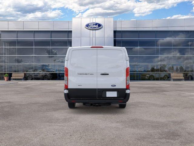 صورة 5 لـ 2026 FORD TRANSIT-250 BASE
