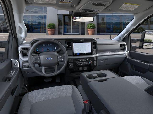2026 FORD F-350 XLT — фото 9