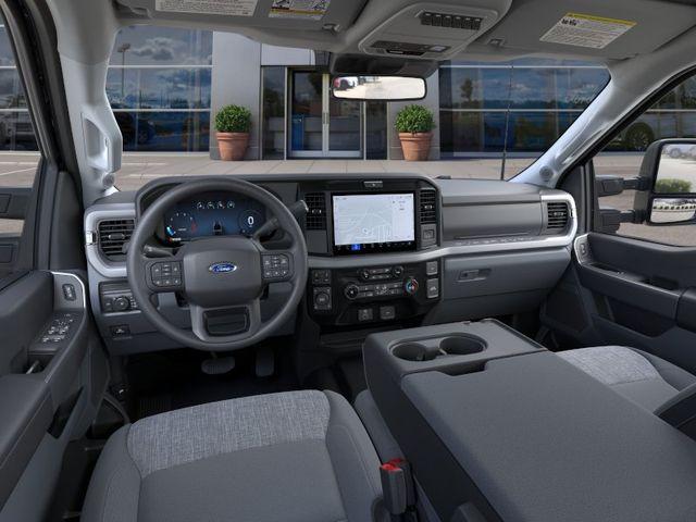 2026 FORD F-350 XLT — фото 9