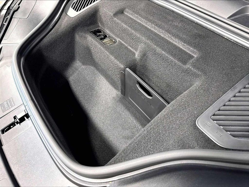 2025 Porsche MACAN MACAN ELECTRIC 缩略图 35