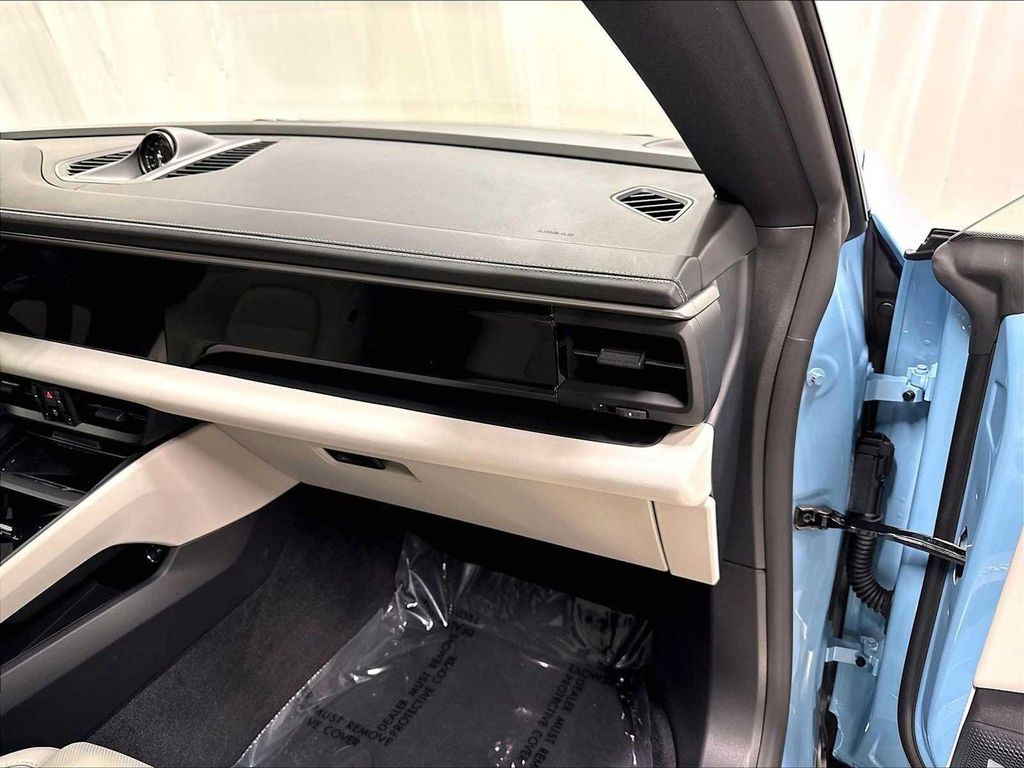 2025 Porsche MACAN MACAN ELECTRIC 缩略图 25
