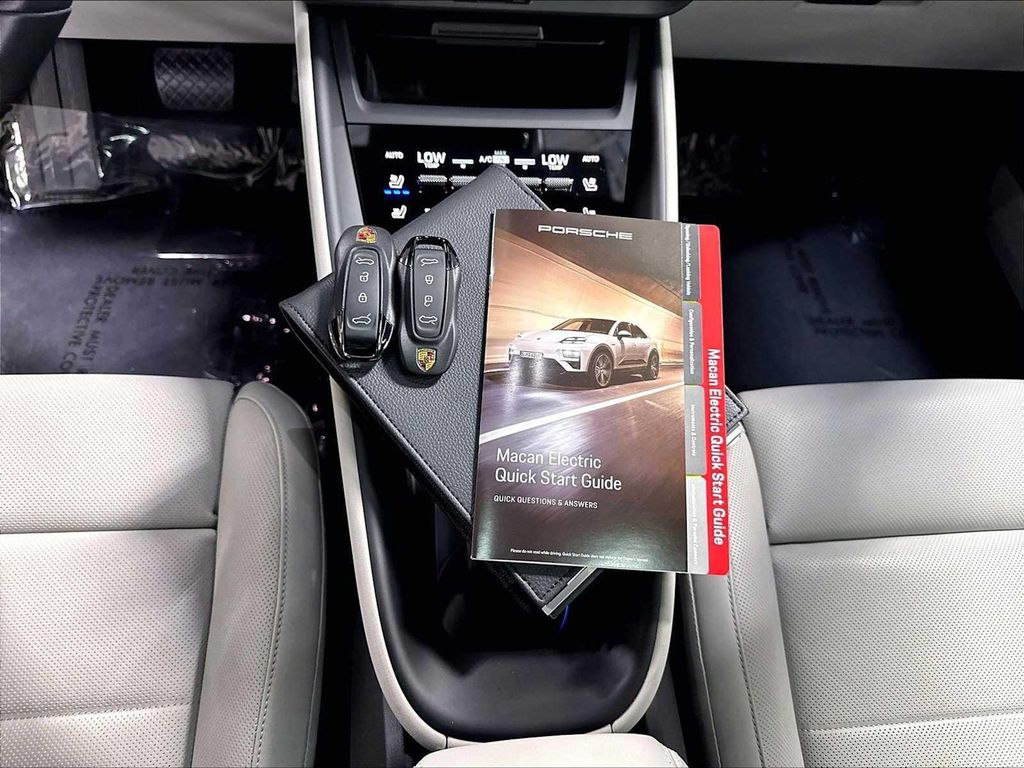 2025 Porsche MACAN MACAN ELECTRIC 缩略图 36