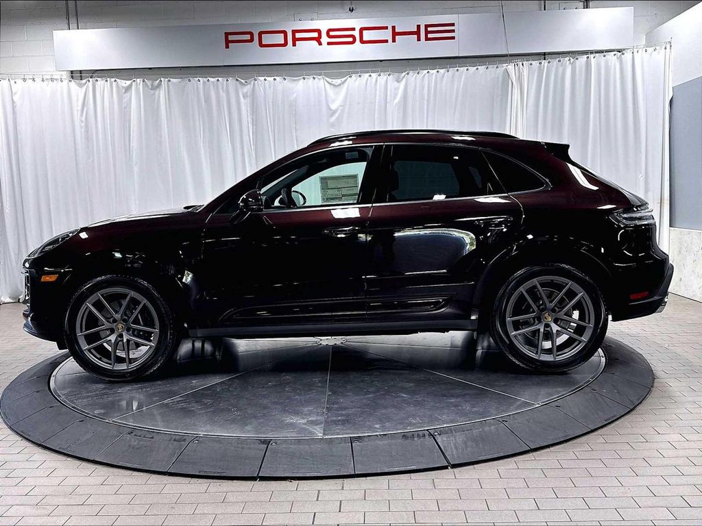 2026 Porsche MACAN 照片 2