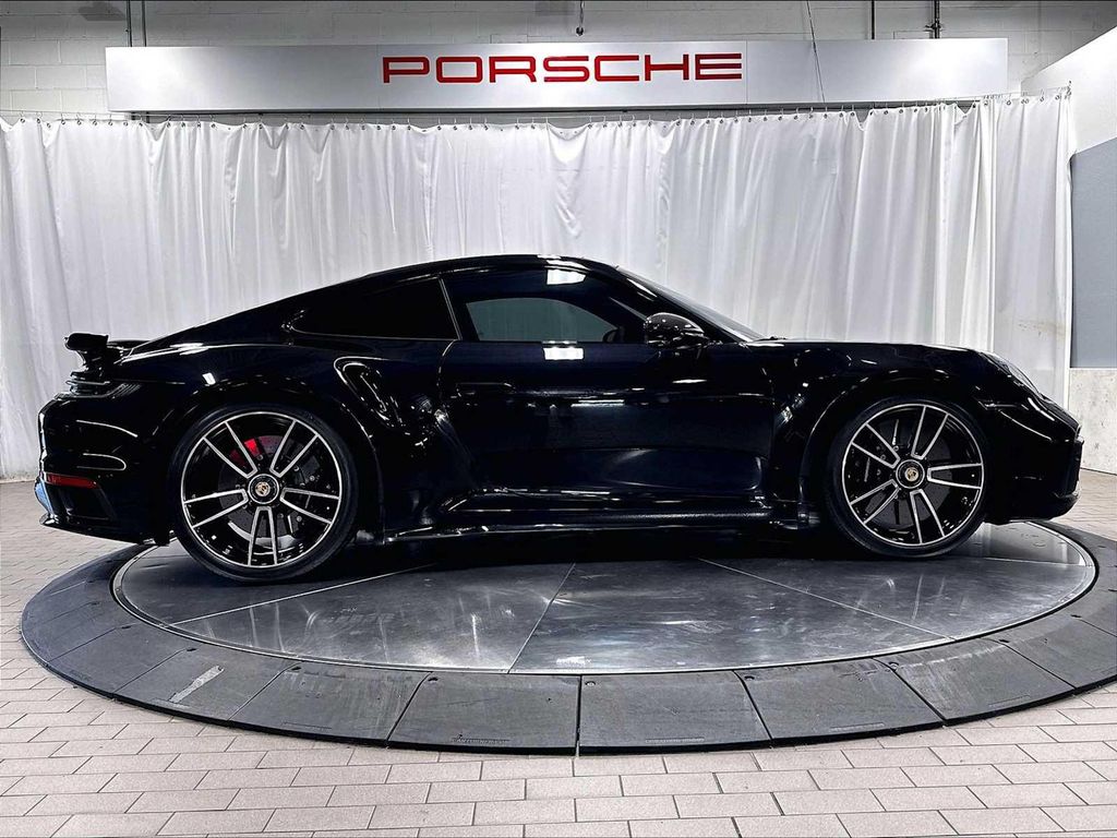 صورة 8 لـ 2023 Porsche 911 TURBO S