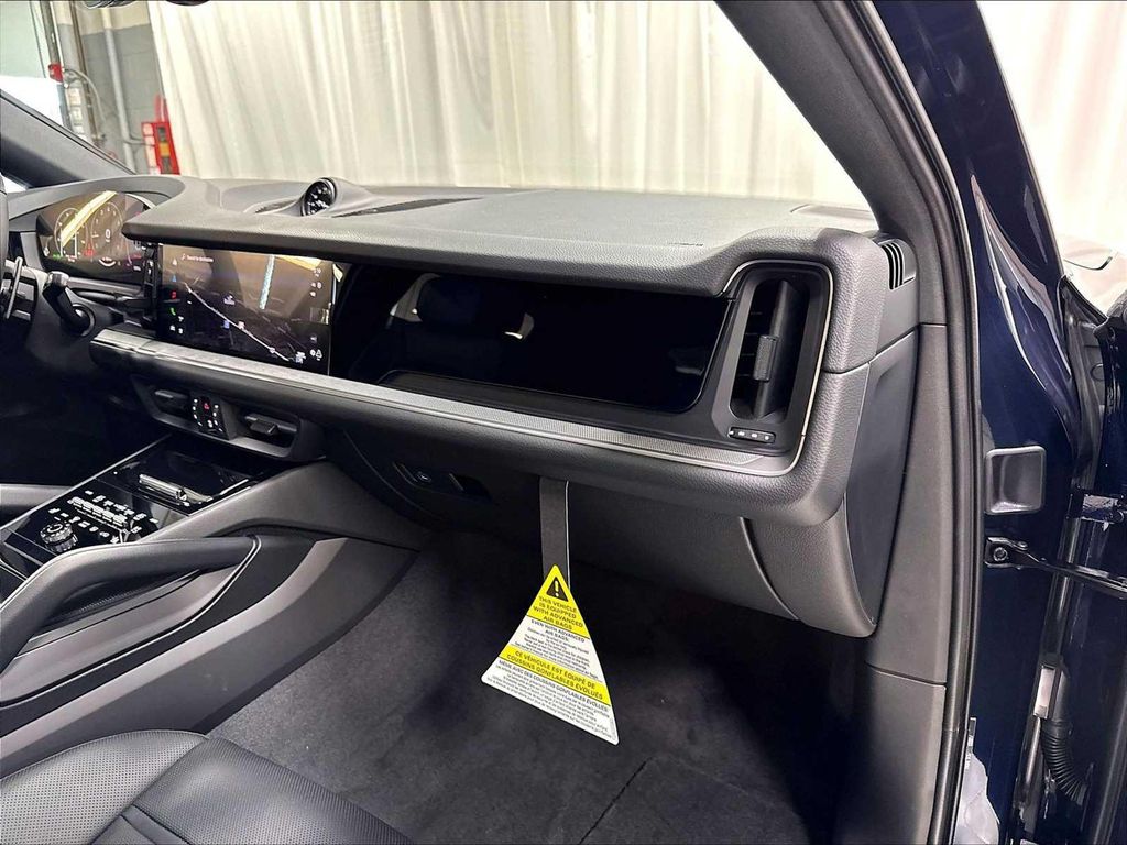 2026 Porsche CAYENNE 缩略图 27