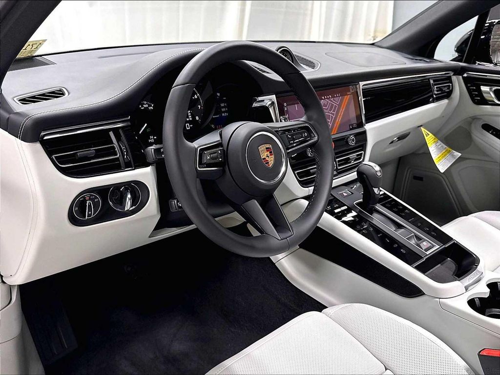 2026 Porsche MACAN — фото 4