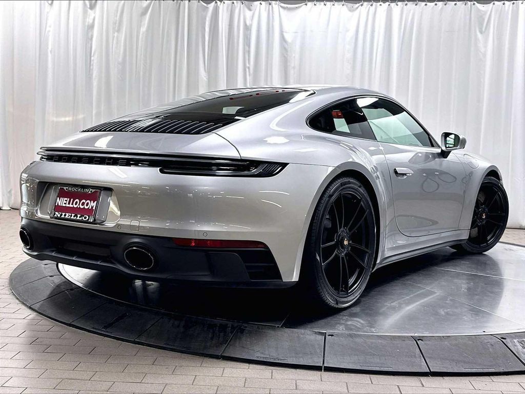 صورة 7 لـ 2022 Porsche 911 CARRERA 4 GTS