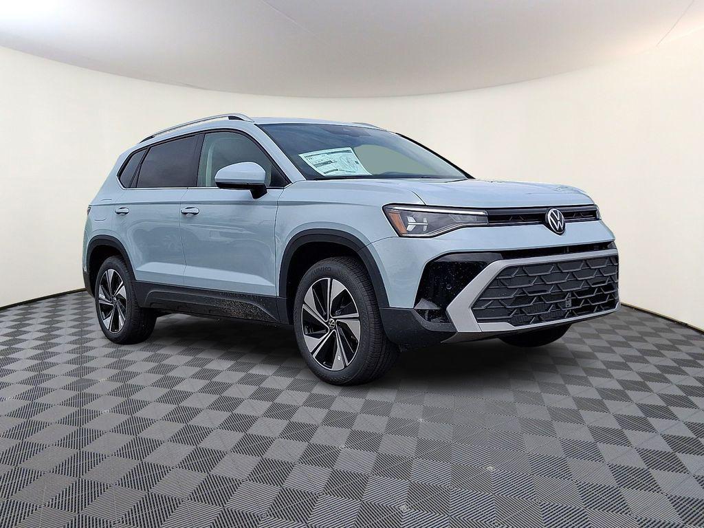 New 2026 Volkswagen Taos SE