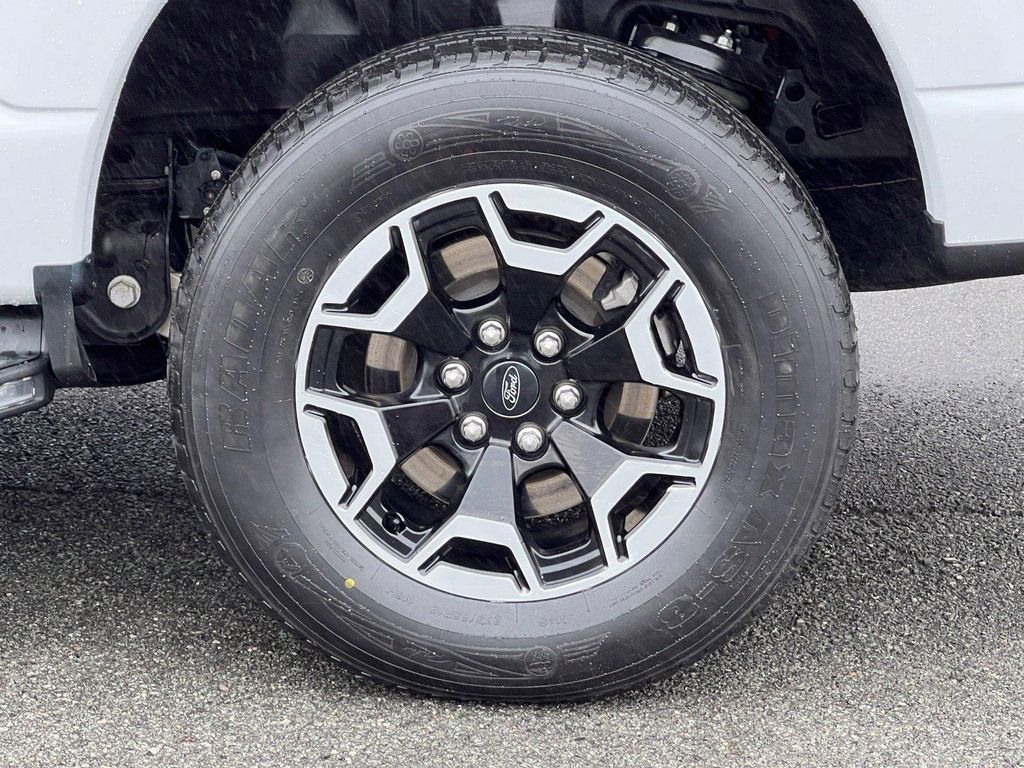 2022 FORD F-150 LIGHTNING XLT — миниатюра 33