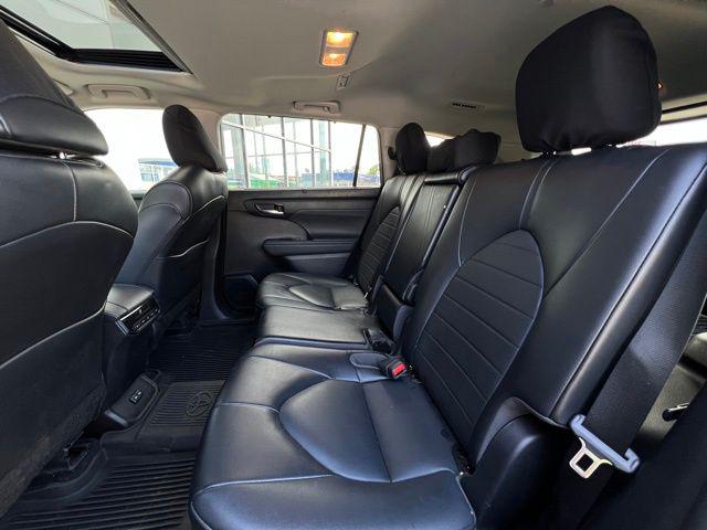 TOYOTA HIGHLANDER - 10