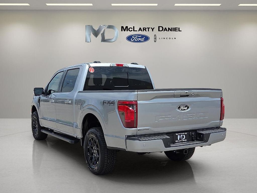 2026 FORD F-150 XLT — фото 4
