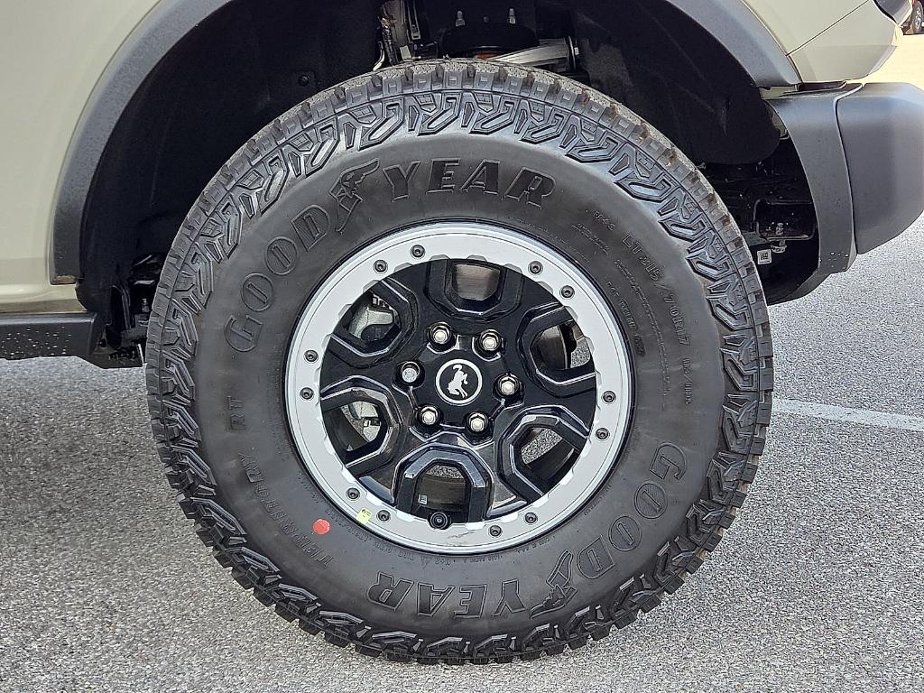 FORD BRONCO - 7