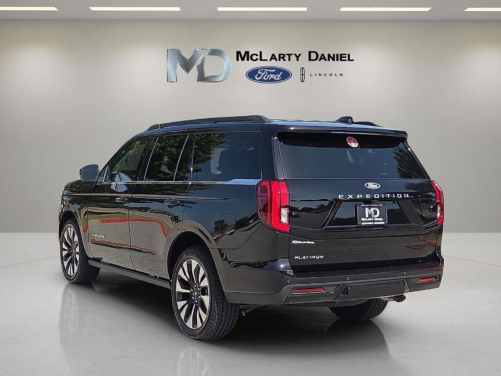 صورة 4 لـ 2027 FORD EXPEDITION PLATINUM