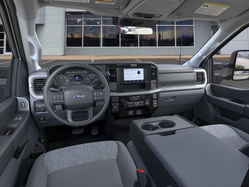 2026 FORD F-350 XLT — фото 9