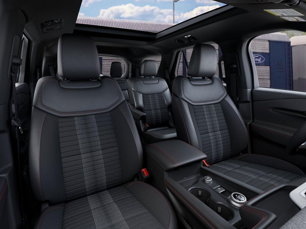 صورة 10 لـ 2027 FORD EXPLORER ST-LINE