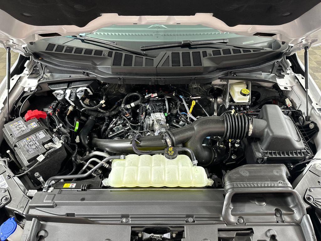 صورة 3 لـ 2026 FORD F-150 XLT