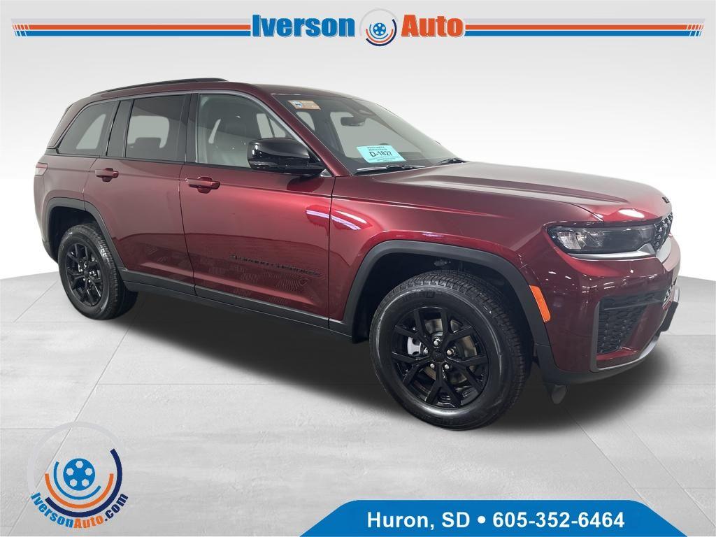 New 2026 Jeep Grand Cherokee Laredo