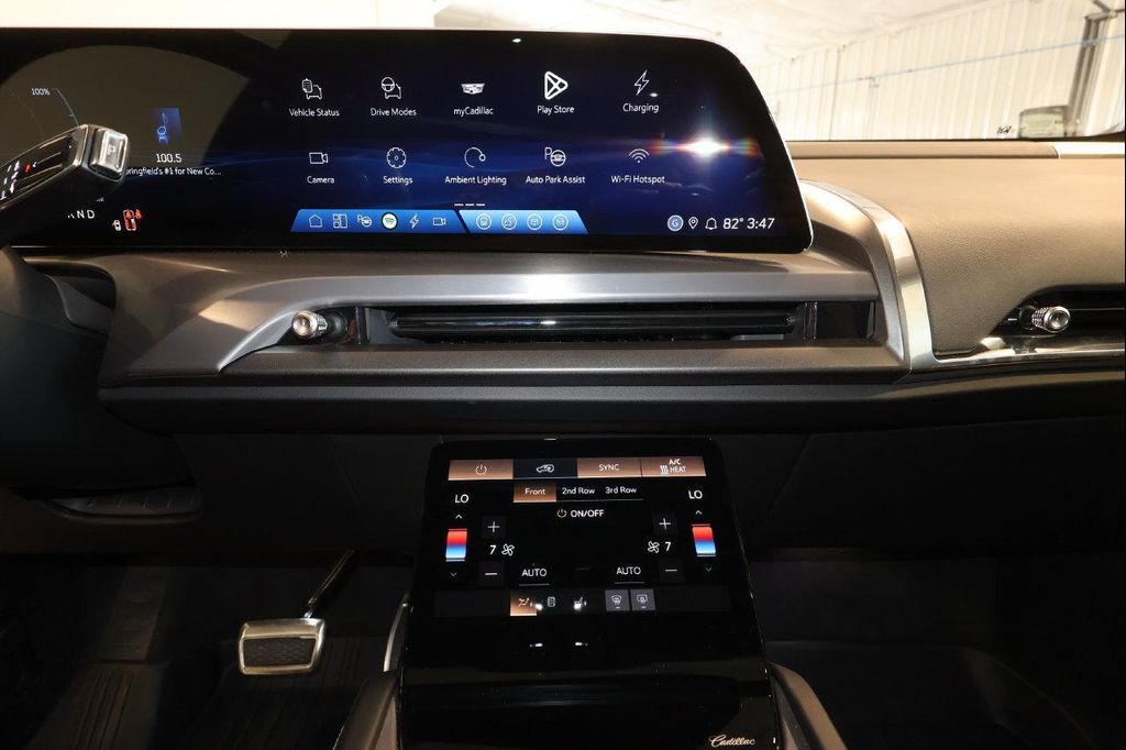 2026 Cadillac VISTIQ SPORT 缩略图 16