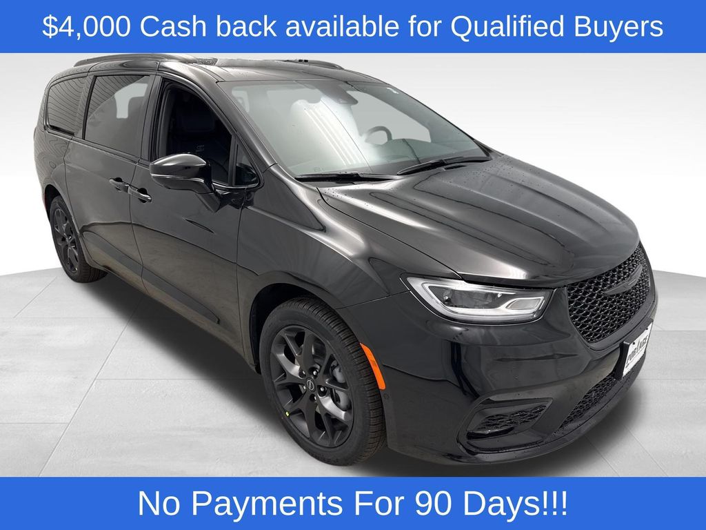 New 2026 Chrysler Pacifica L