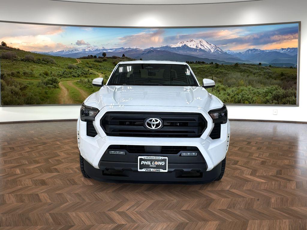 صورة 8 لـ 2024 Toyota TACOMA SR5