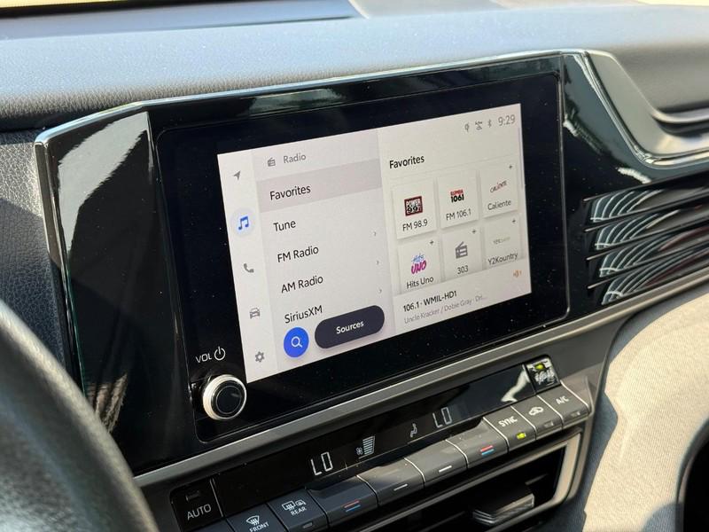 2025 Toyota CAMRY LE — миниатюра 23