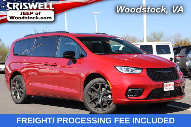 New 2026 Chrysler Pacifica Limited