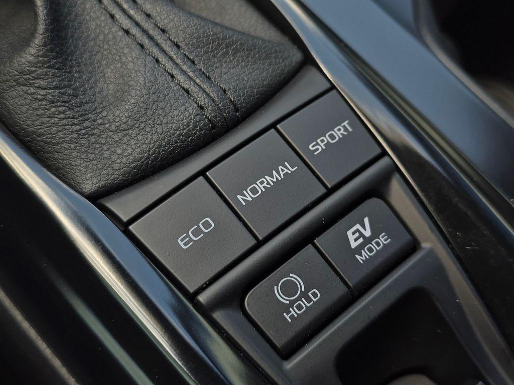 2025 Toyota CAMRY SE 照片 33