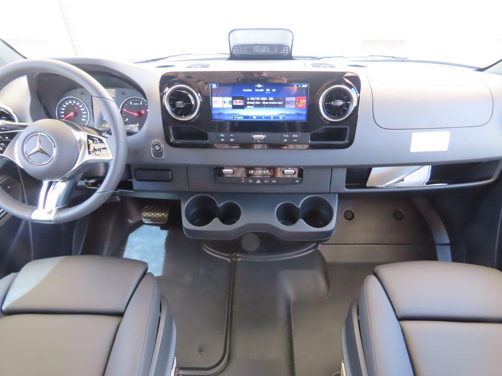 Thumbnail 12