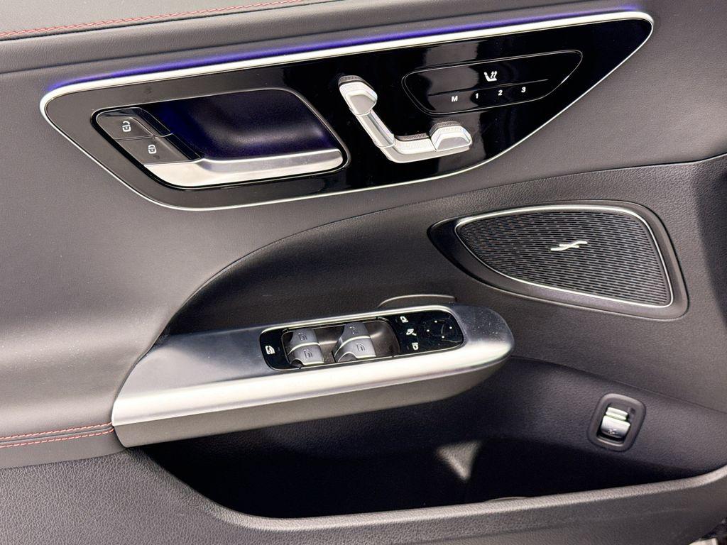 2026 Mercedes-BENZ AMG C 43 4MATIC 缩略图 23