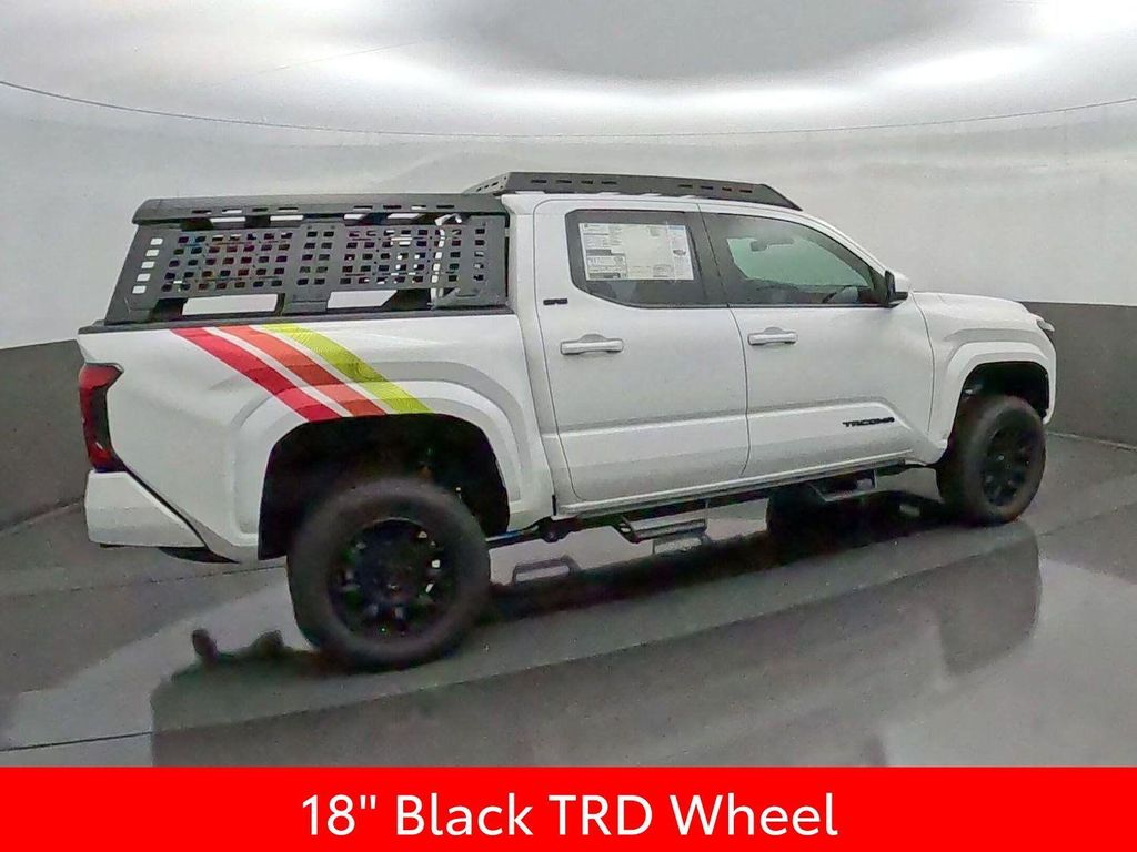 صورة مصغرة 9 لـ 2025 Toyota TACOMA SR5