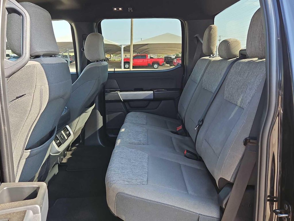 2024 FORD F-150 XLT thumbnail 16