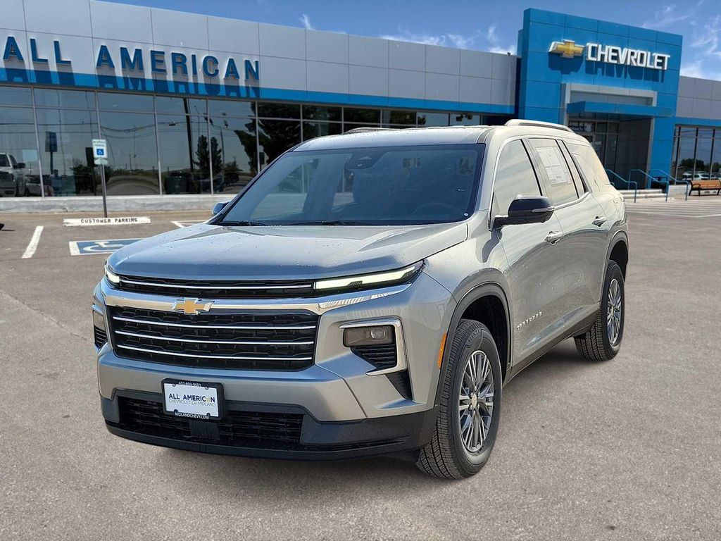 New 2026 Chevrolet Traverse LT