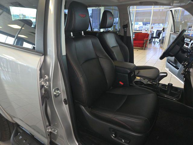 صورة مصغرة 25 لـ 2023 Toyota 4RUNNER TRD OFF ROAD PREMIUM