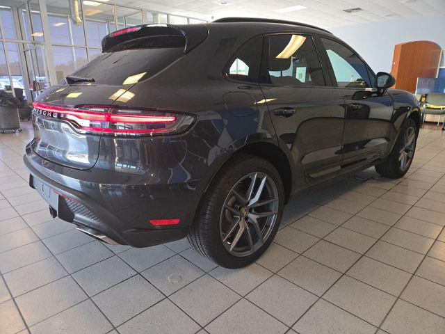صورة 8 لـ 2025 Porsche MACAN