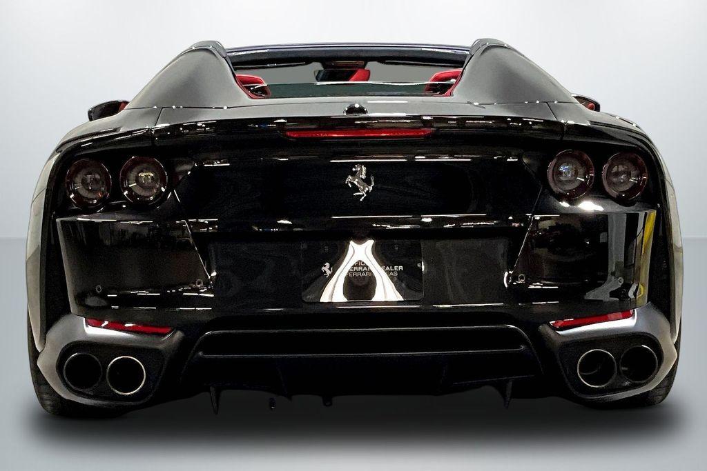 2023 Ferrari 812 GTS BASE — фото 6