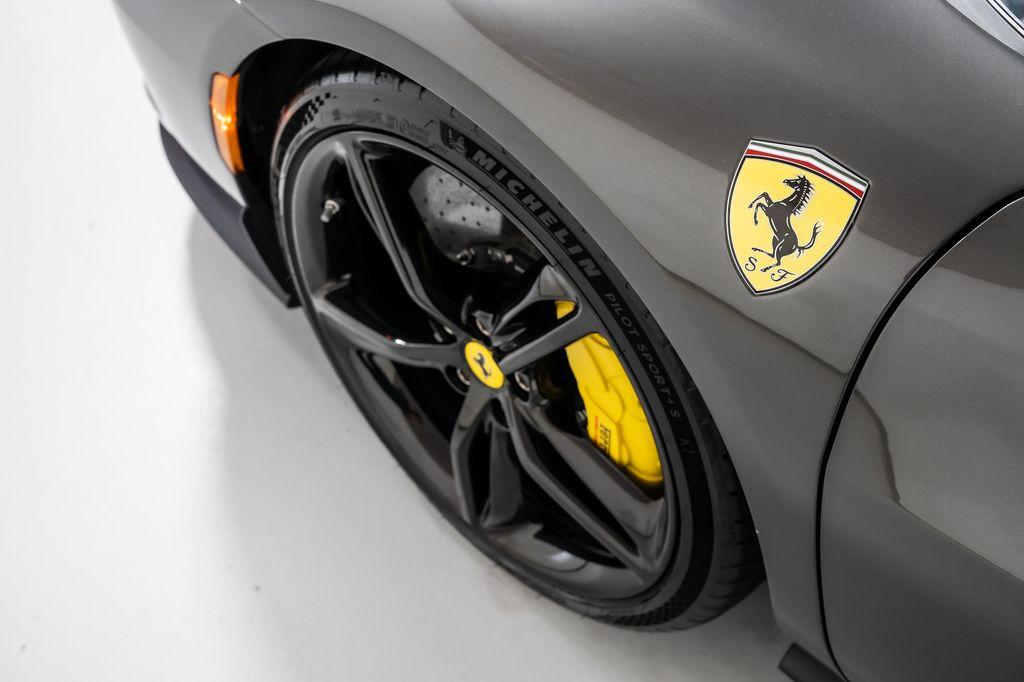 2023 Ferrari 296 GTS BASE 照片 38