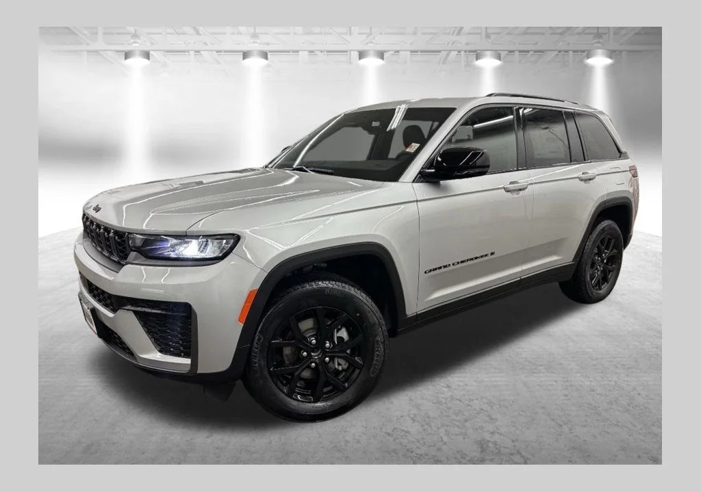 New 2026 Jeep Grand Cherokee Laredo