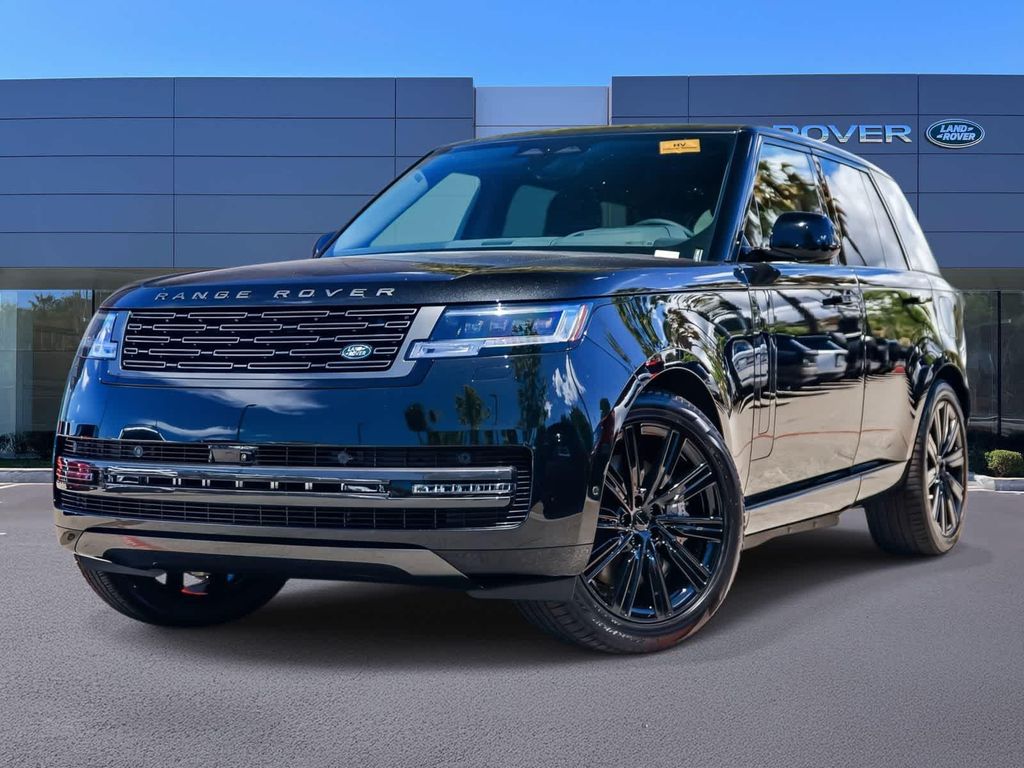 New 2026 Land Rover Range Rover P550e SE