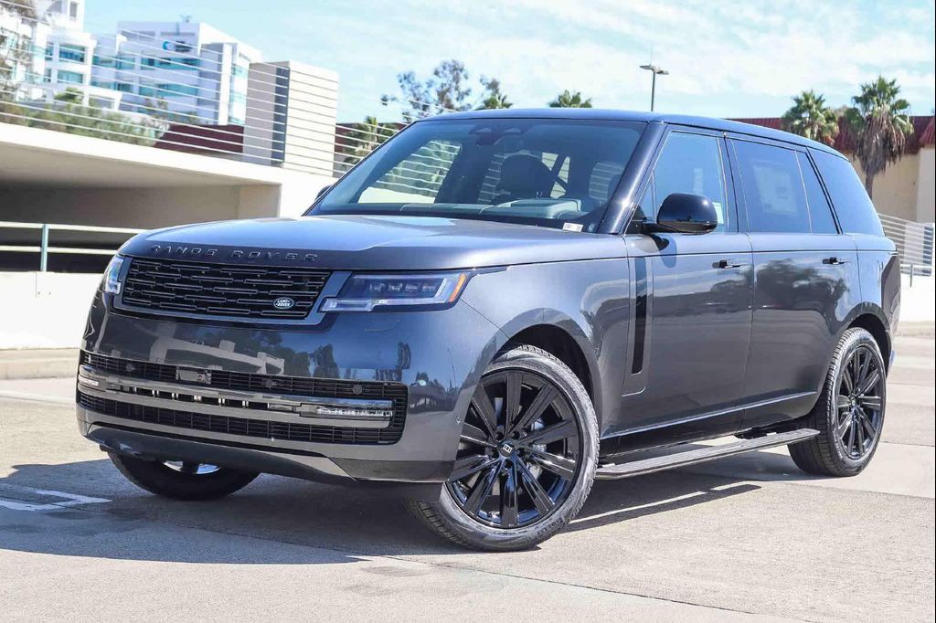 New 2027 Land Rover Range Rover SE